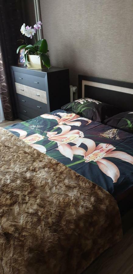 Apartment Lenin Baranavitsjy Buitenkant foto